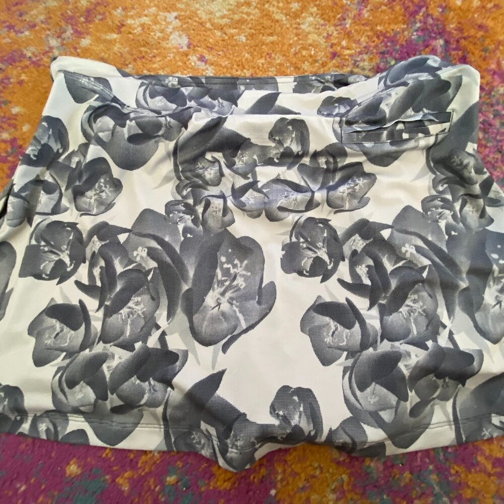 Puma Golf Skirt and shorts - BNWOT, Size L grey floral